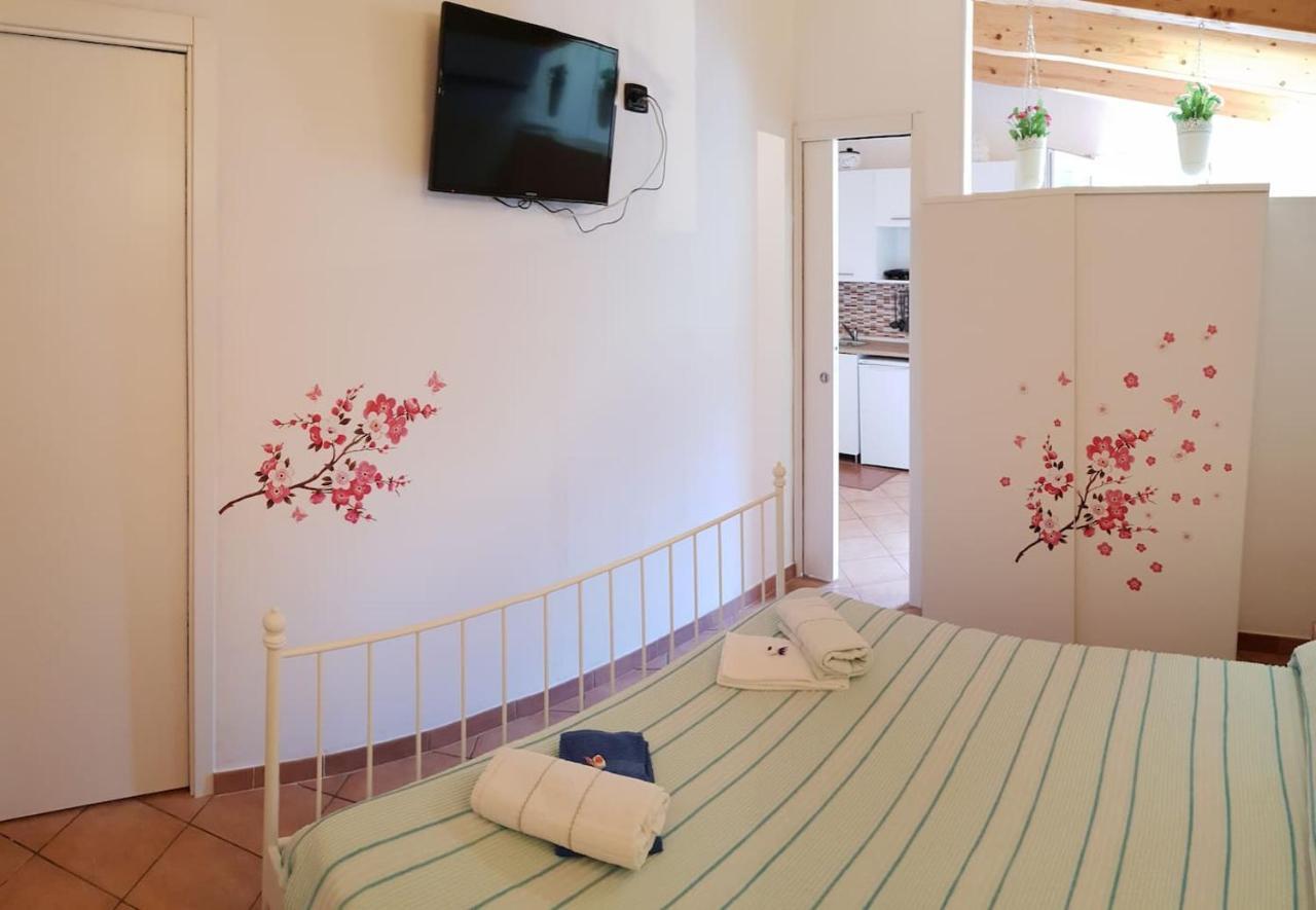 Maison De Marina B&B Piano di Follo Esterno foto